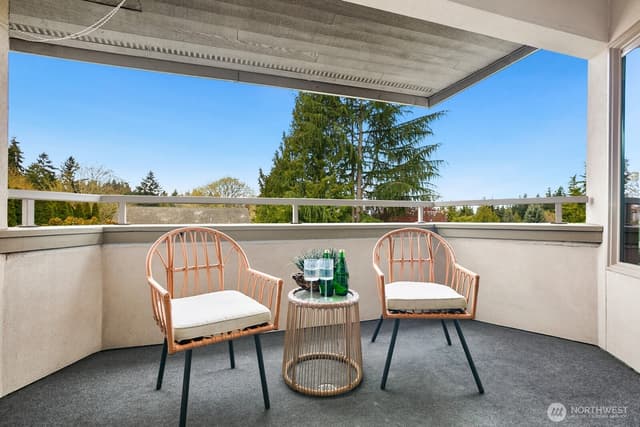 Property photo for 1115 4th Avenue S #3C, Edmonds photo 4