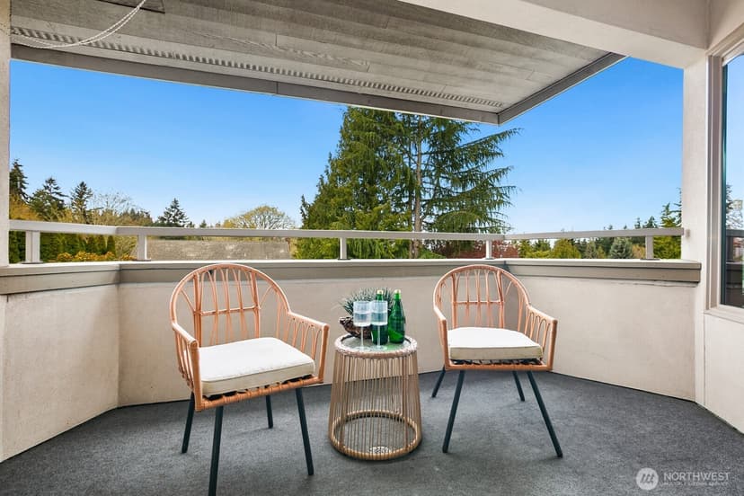 Property photo for 1115 4th Avenue S #3C, Edmonds photo 4