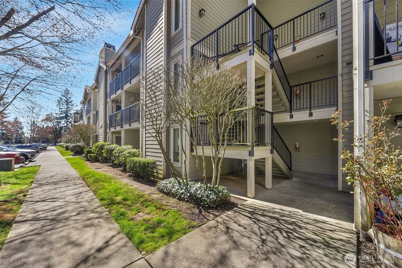 Property photo for 6527 200th Street SW #304, Lynnwood photo 23