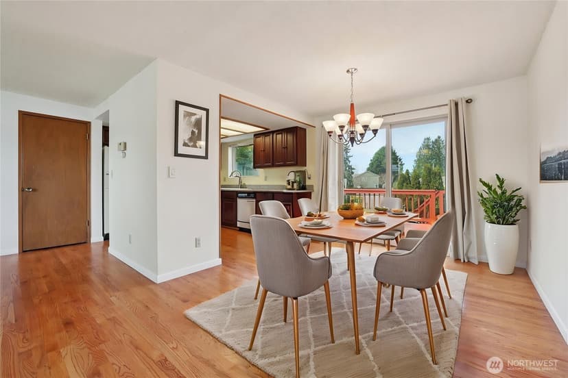 Property photo for 11208 SE 234th Place, Kent photo 7