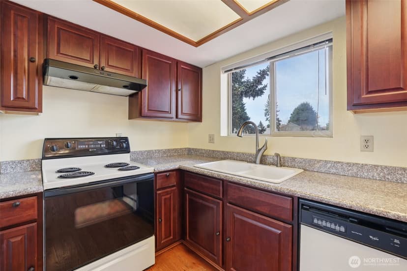 Property photo for 11208 SE 234th Place, Kent photo 11