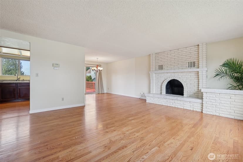 Property photo for 11208 SE 234th Place, Kent photo 6