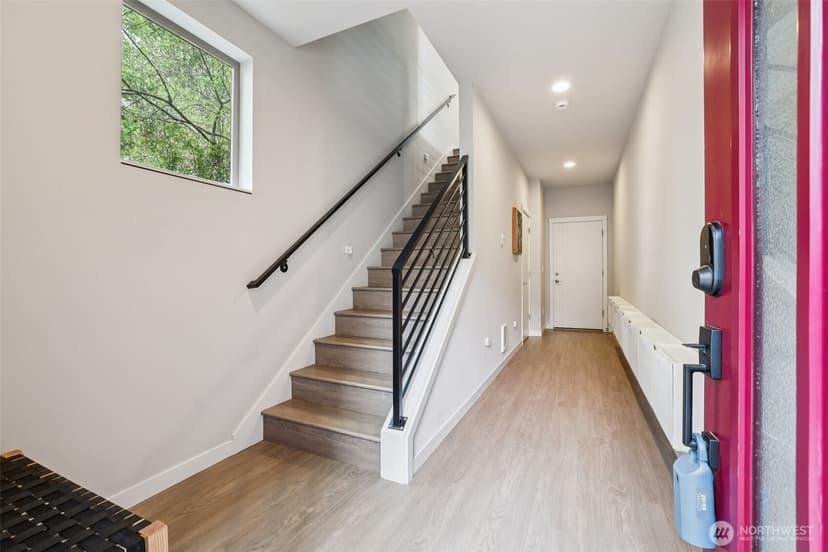 Property photo for 8410 17th Avenue SW #3, Seattle photo 12