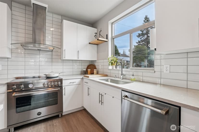 Property photo for 8410 17th Avenue SW #3, Seattle photo 19