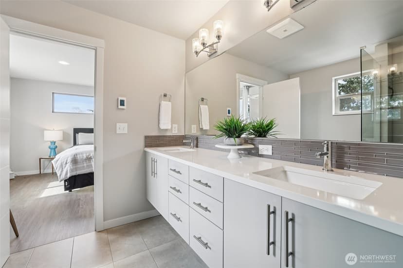 Property photo for 8410 17th Avenue SW #3, Seattle photo 30