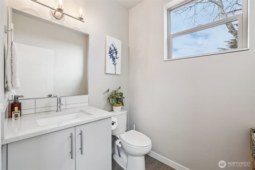 Property photo for 8410 17th Avenue SW #3, Seattle photo 23
