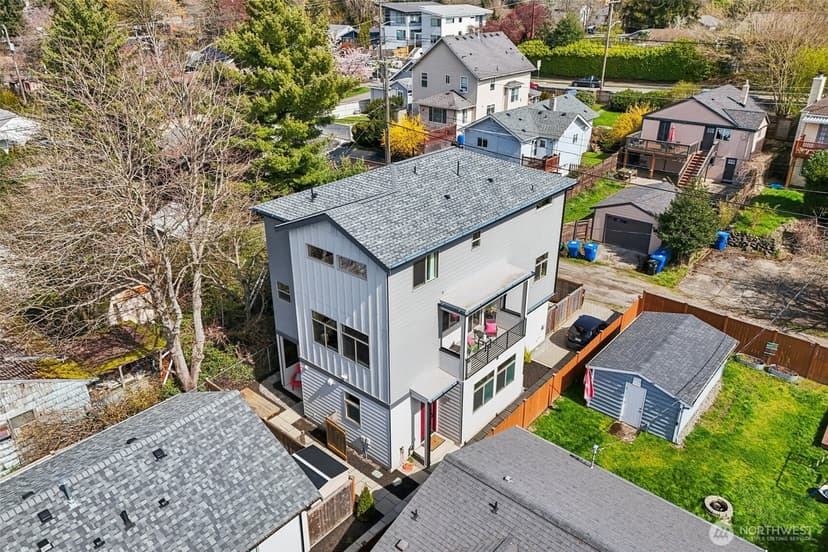 Property photo for 8410 17th Avenue SW #3, Seattle photo 9