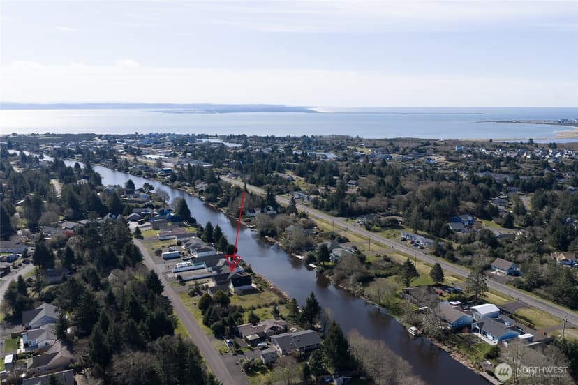 Property photo for 673 Island Circle SE, Ocean Shores photo 31