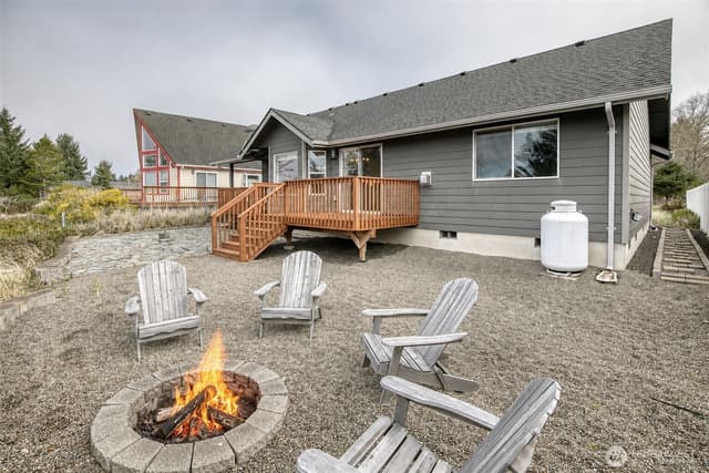 Property photo for 673 Island Circle SE, Ocean Shores photo 3
