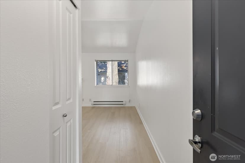 Property photo for 15415 35th Avenue W #C301, Lynnwood photo 5
