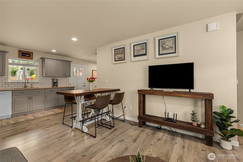 Property photo for 617 E Wapato Avenue, Chelan photo 10