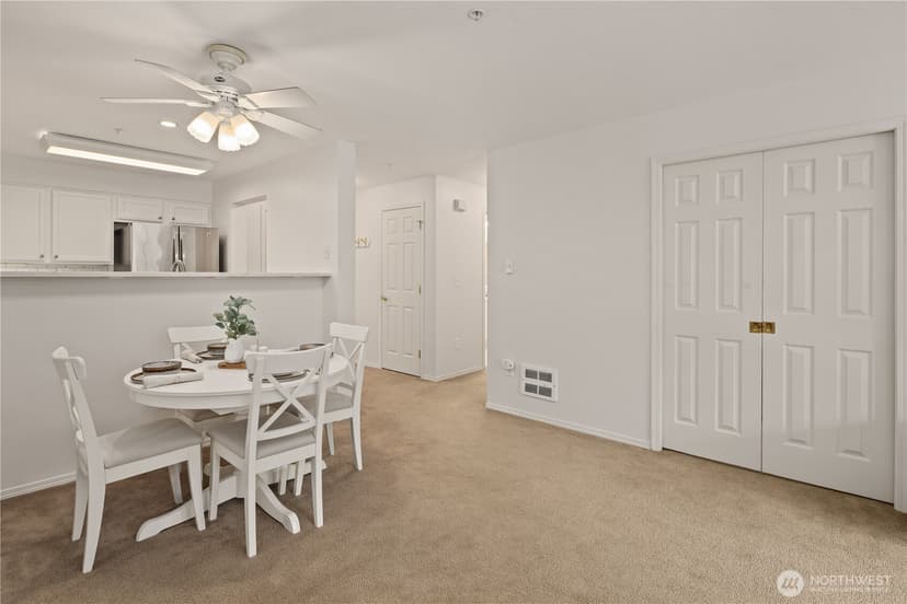 Property photo for 4133 224th Lane SE #302, Issaquah photo 10