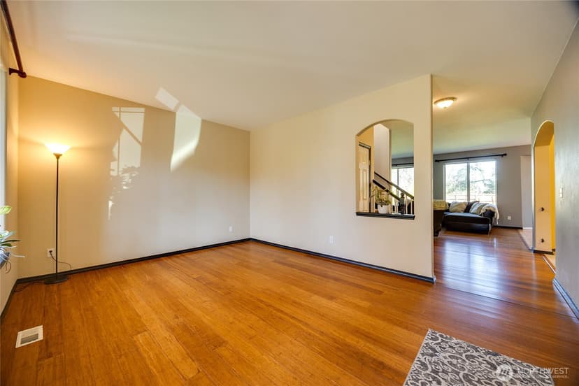 Property photo for 18623 87th Avenue Ct E, Puyallup photo 4