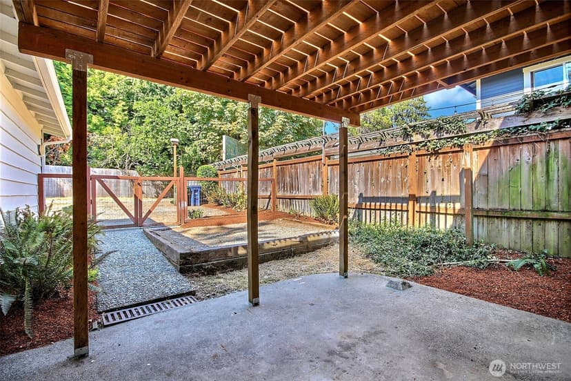 Property photo for 310 9th Avenue, Kirkland photo 20