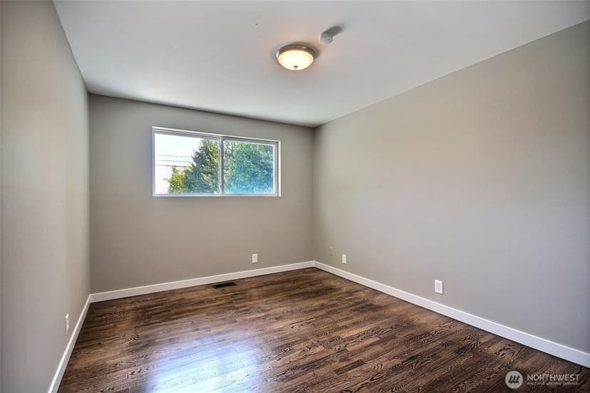 Property photo for 310 9th Avenue, Kirkland photo 10