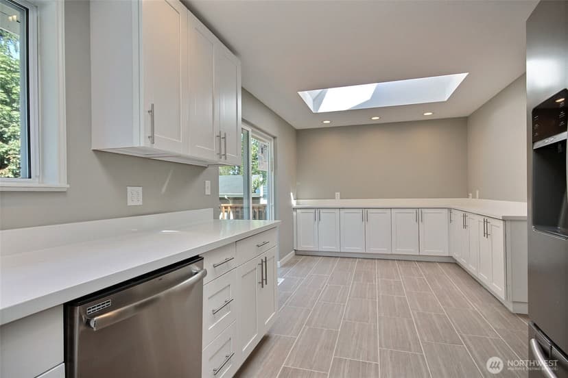 Property photo for 310 9th Avenue, Kirkland photo 8