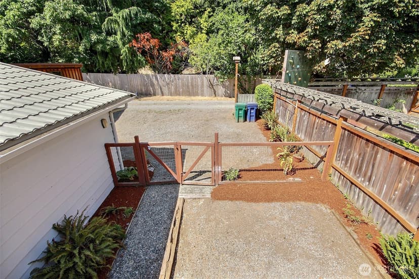 Property photo for 310 9th Avenue, Kirkland photo 21