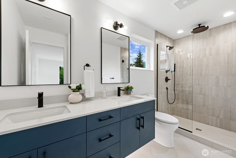 Property photo for 3216 47th Avenue SW, Seattle photo 12