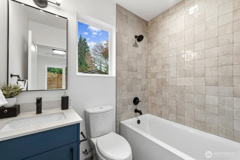 Property photo for 3216 47th Avenue SW, Seattle photo 18