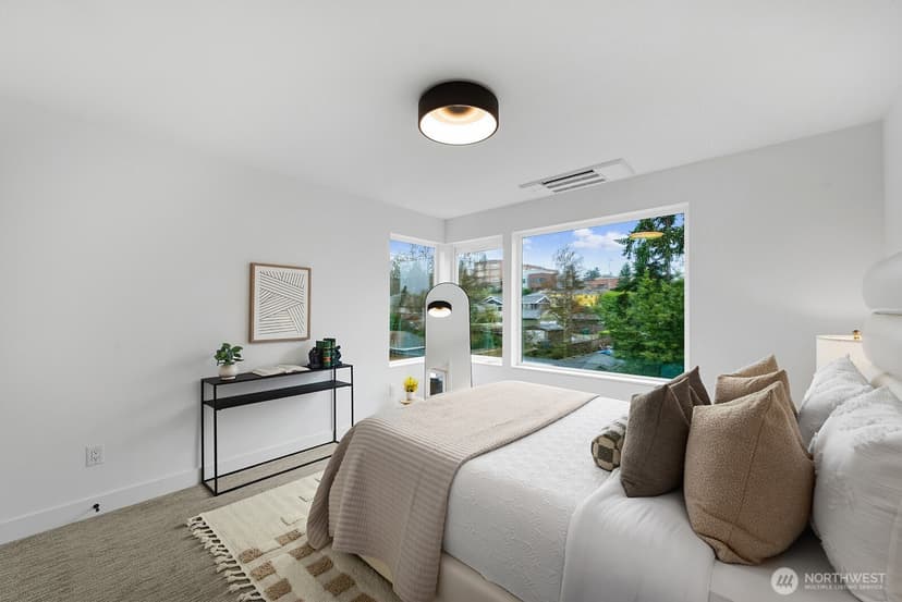 Property photo for 3216 47th Avenue SW, Seattle photo 10