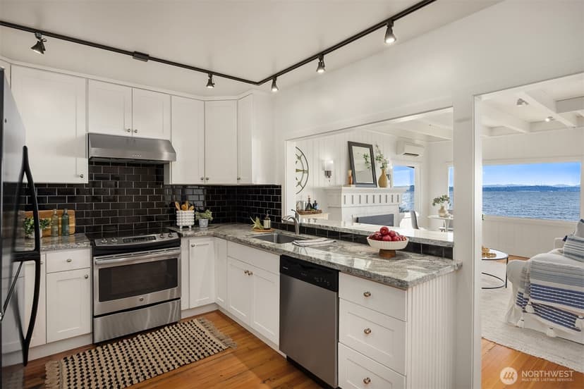Property photo for 5430 Rockaway Beach Road NE, Bainbridge Island photo 12