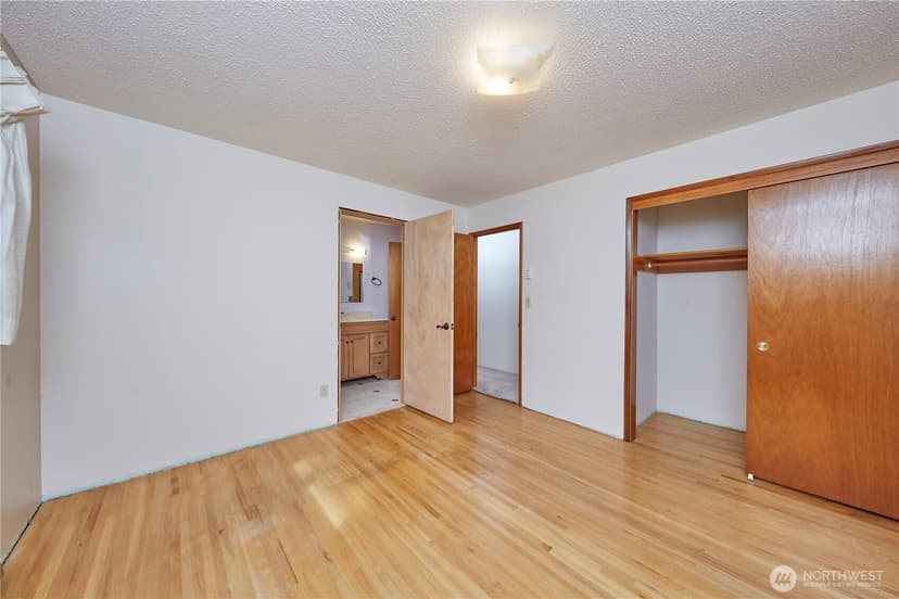 Property photo for 2903 NE Rozewood Drive, Bremerton photo 16