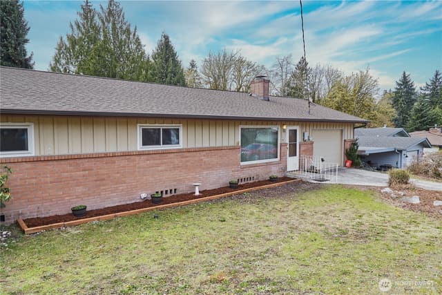 Property photo for 2903 NE Rozewood Drive, Bremerton photo 3