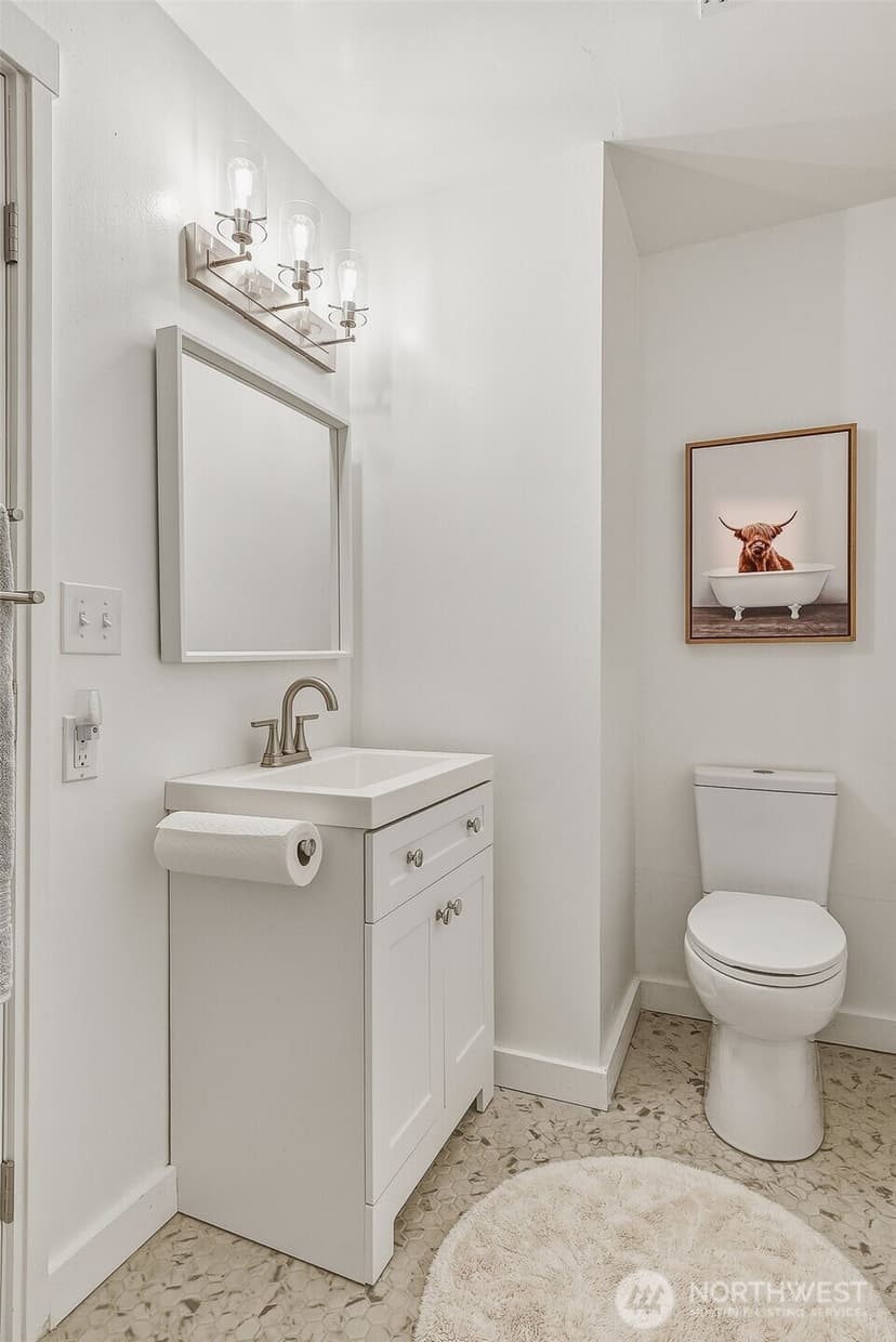 Property photo for 18906 8th Avenue NW #213, Shoreline photo 16