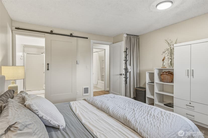 Property photo for 18906 8th Avenue NW #213, Shoreline photo 12