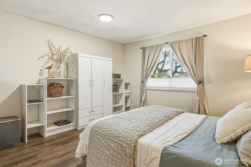 Property photo for 18906 8th Avenue NW #213, Shoreline photo 11