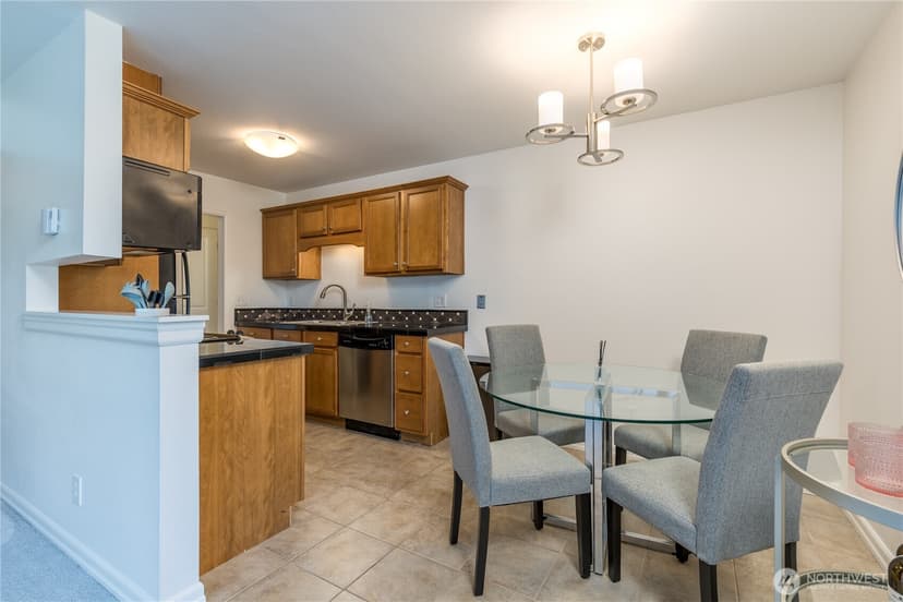Property photo for 1113 Kirkland Avenue #4B, Kirkland photo 11