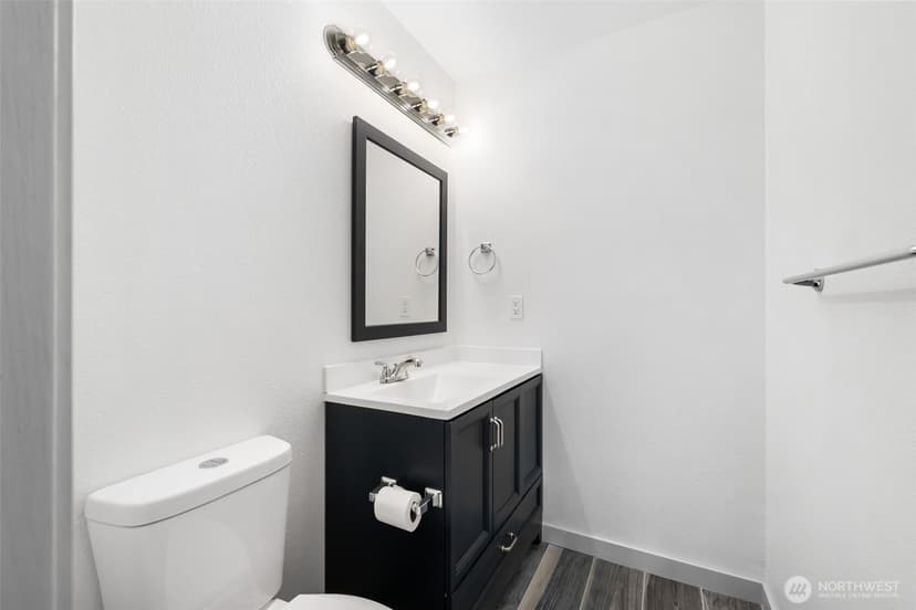 Property photo for 1735 Park Avenue #B207, Bremerton photo 21