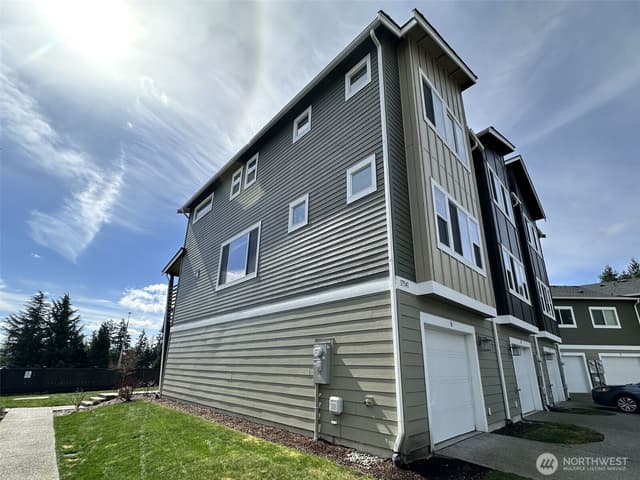 Property photo for 17541 110th Ave E #A, Puyallup photo 3