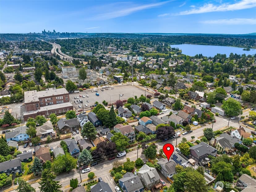 Property photo for 826 NE 80th Street, Seattle photo 38