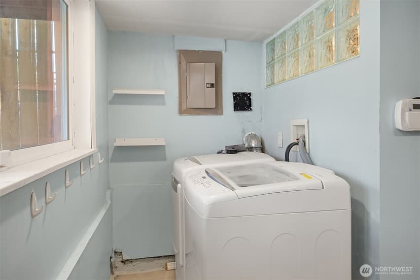 Property photo for 826 NE 80th Street, Seattle photo 16