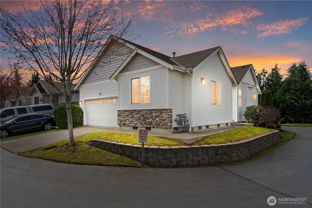 Property photo for 814 10th Street SE, Puyallup photo 2