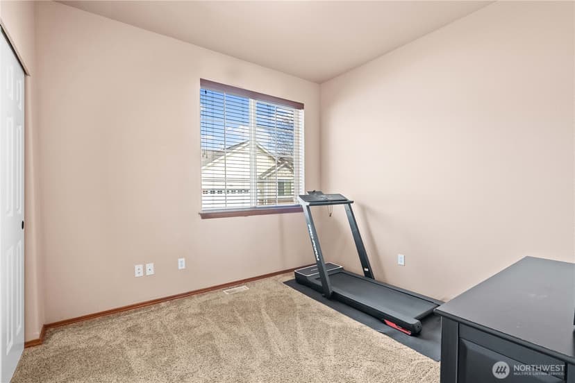 Property photo for 814 10th Street SE, Puyallup photo 19