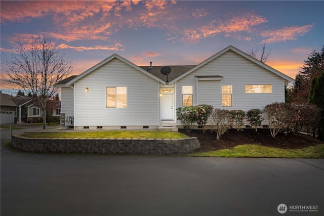 Property photo for 814 10th Street SE, Puyallup