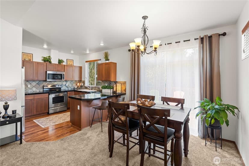 Property photo for 814 10th Street SE, Puyallup photo 12