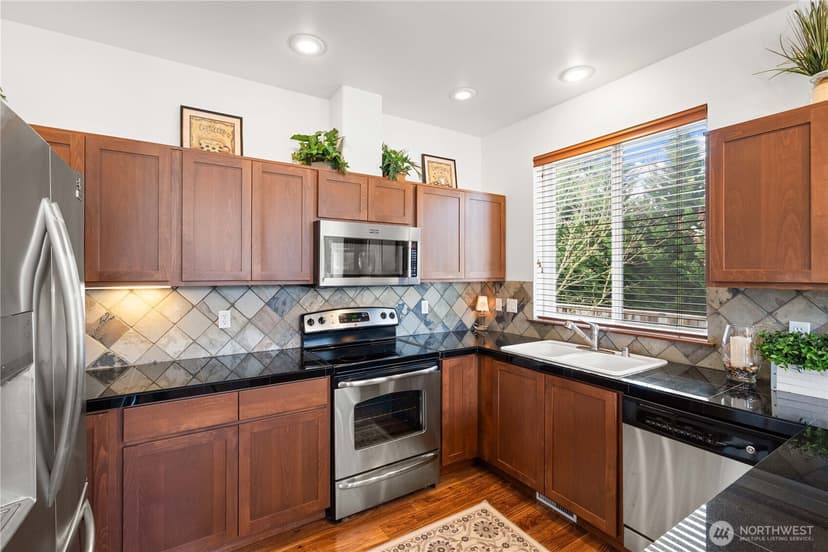 Property photo for 814 10th Street SE, Puyallup photo 14