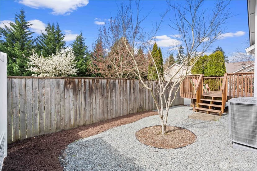 Property photo for 814 10th Street SE, Puyallup photo 28