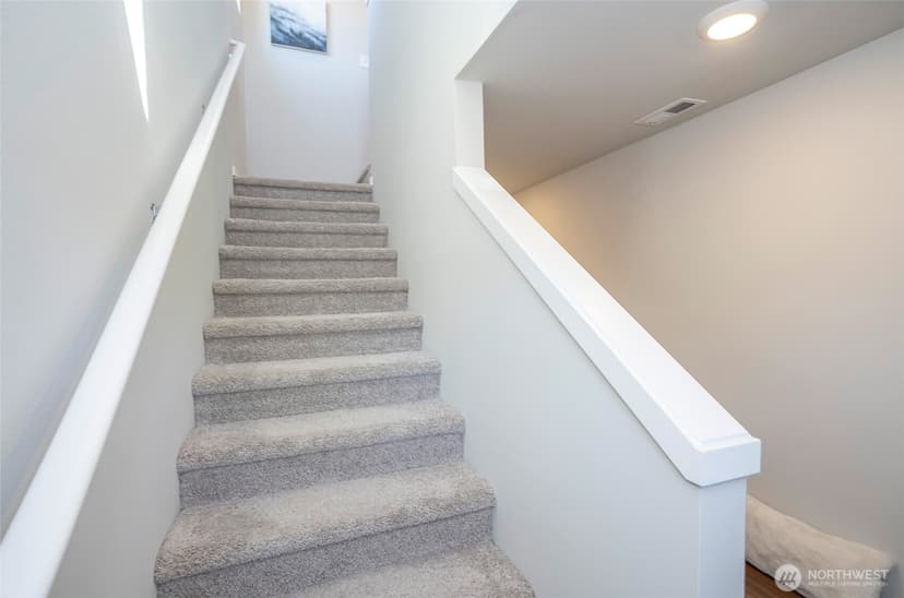 Property photo for 18703 108th Avenue E, Puyallup photo 13