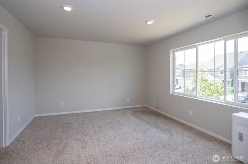 Property photo for 18703 108th Avenue E, Puyallup photo 15