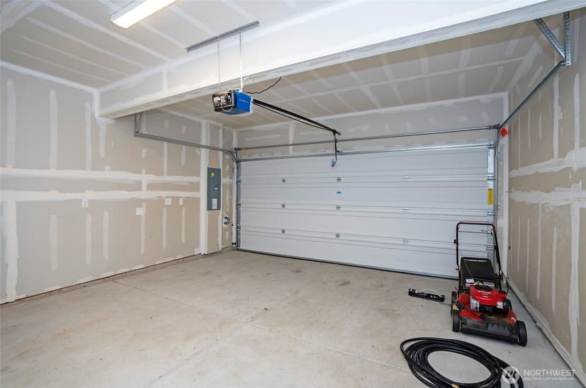 Property photo for 18703 108th Avenue E, Puyallup photo 33