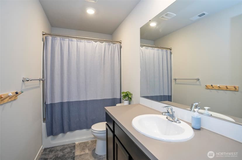 Property photo for 18703 108th Avenue E, Puyallup photo 25