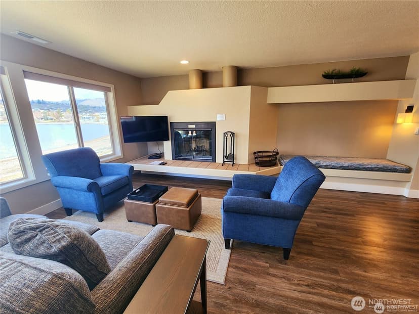 Property photo for 1 Beach 568-C, Manson photo 6