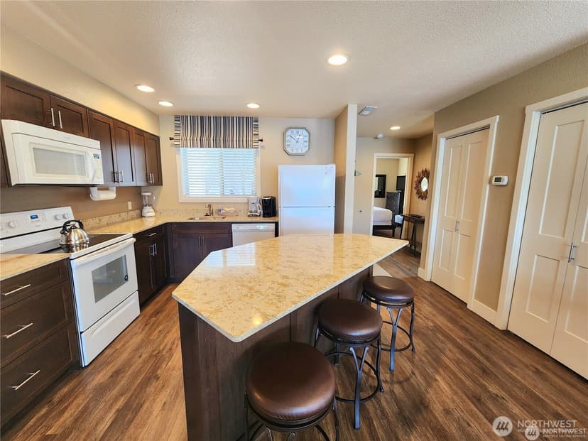 Property photo for 1 Beach 568-C, Manson photo 9