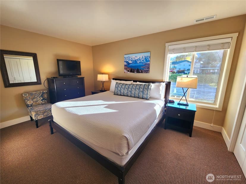 Property photo for 1 Beach 570-G, Manson photo 11