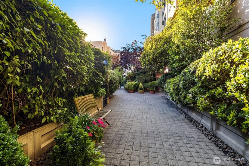 Property photo for 2021 1st Avenue #F20, Seattle photo 15