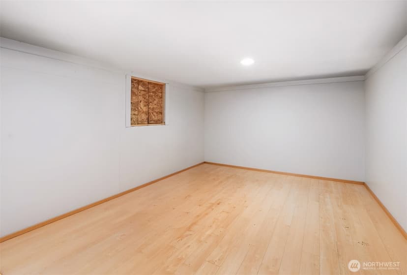 Property photo for 337 Park Avenue N, Renton photo 16